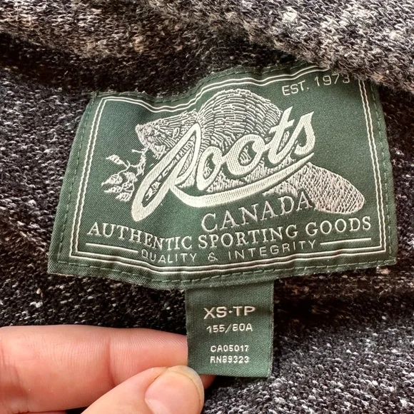 Roots Cardigan - Picture 4 of 6